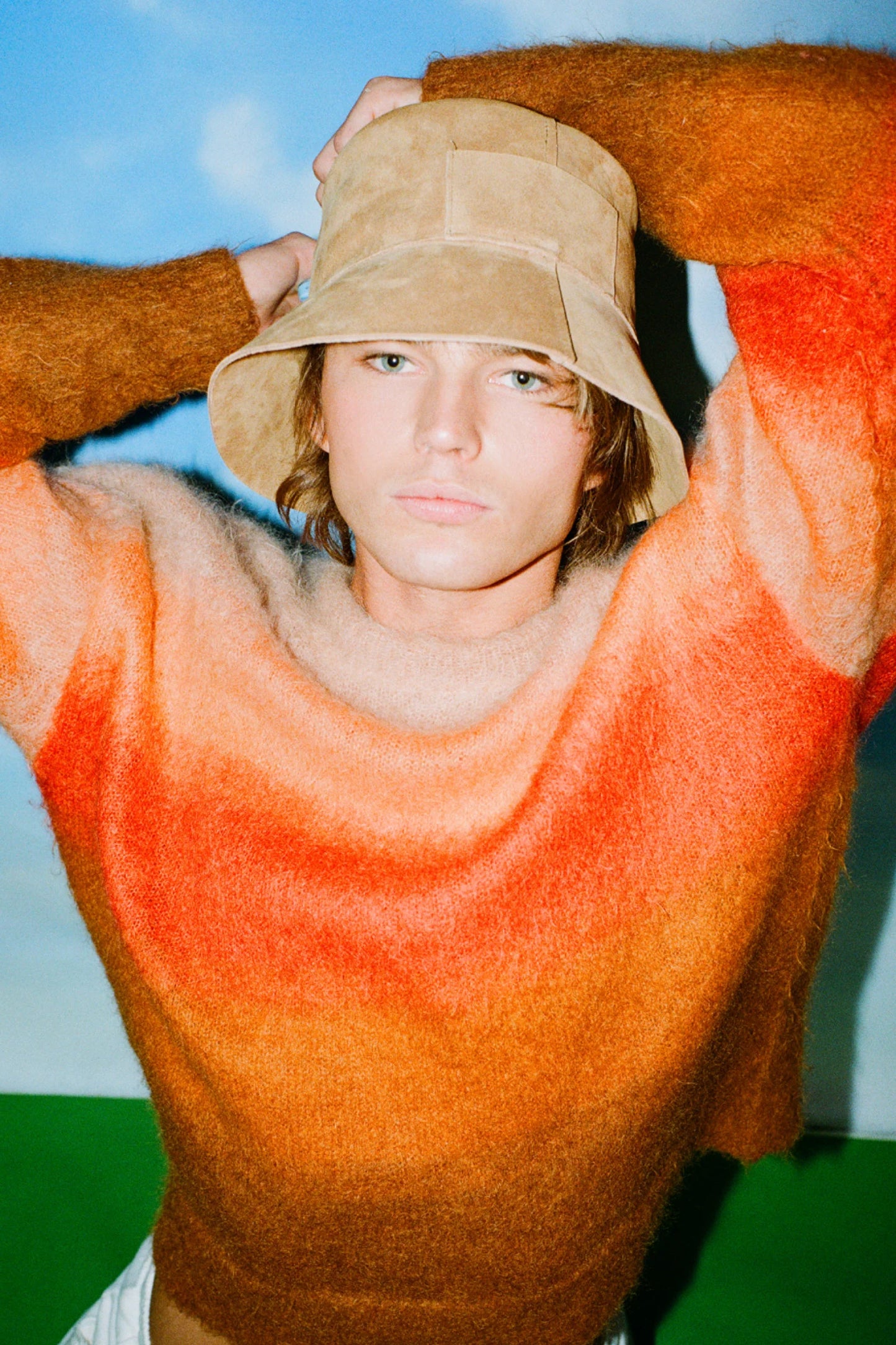 On The Rocks - Tan